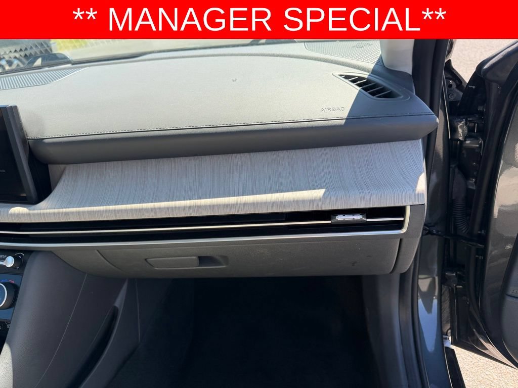 Used 2025 Hyundai Sonata SEL FWD image 33