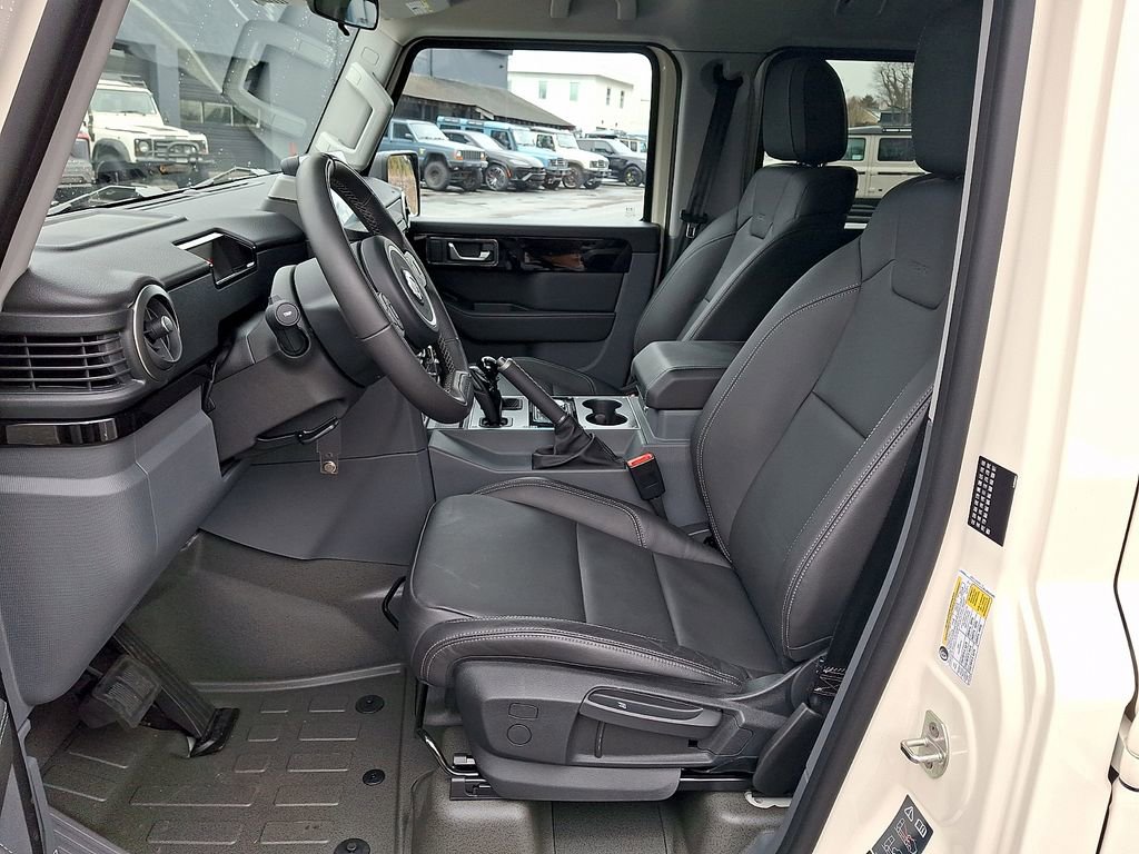 Used 2025 INEOS Grenadier Fieldmaster Edition image 14