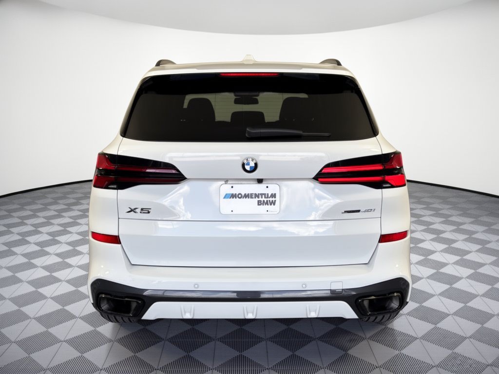 Certified 2024 BMW X5 sDrive40i w/ M Sport Package RWD image 11