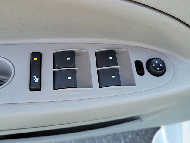 Used 2011 Chevrolet HHR LT w/ LT Preferred Equipment Group image 20