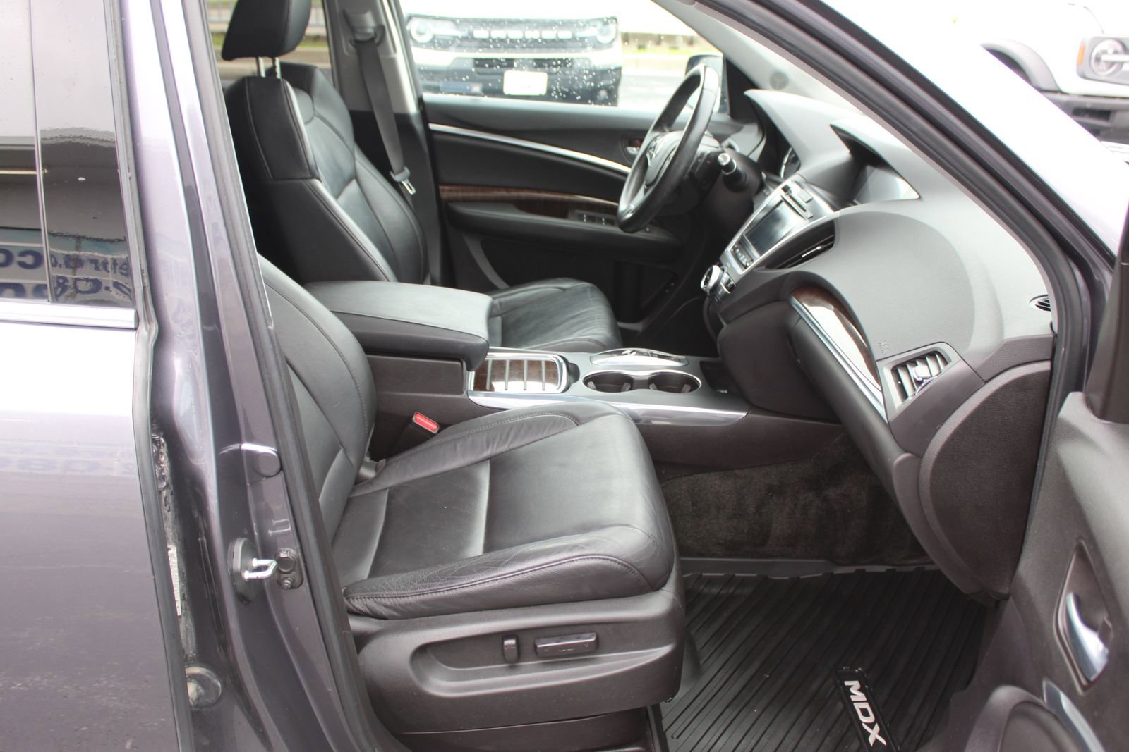 Used 2017 Acura MDX SH-AWD image 11