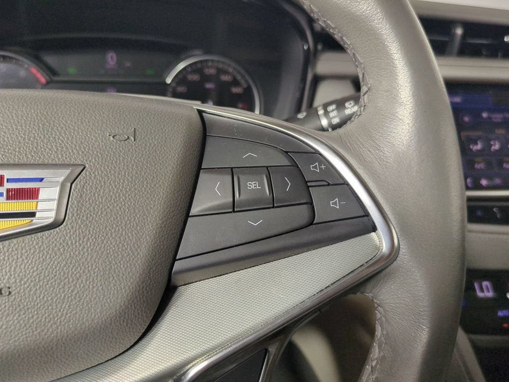 Used 2022 Cadillac XT5 Premium Luxury FWD image 34