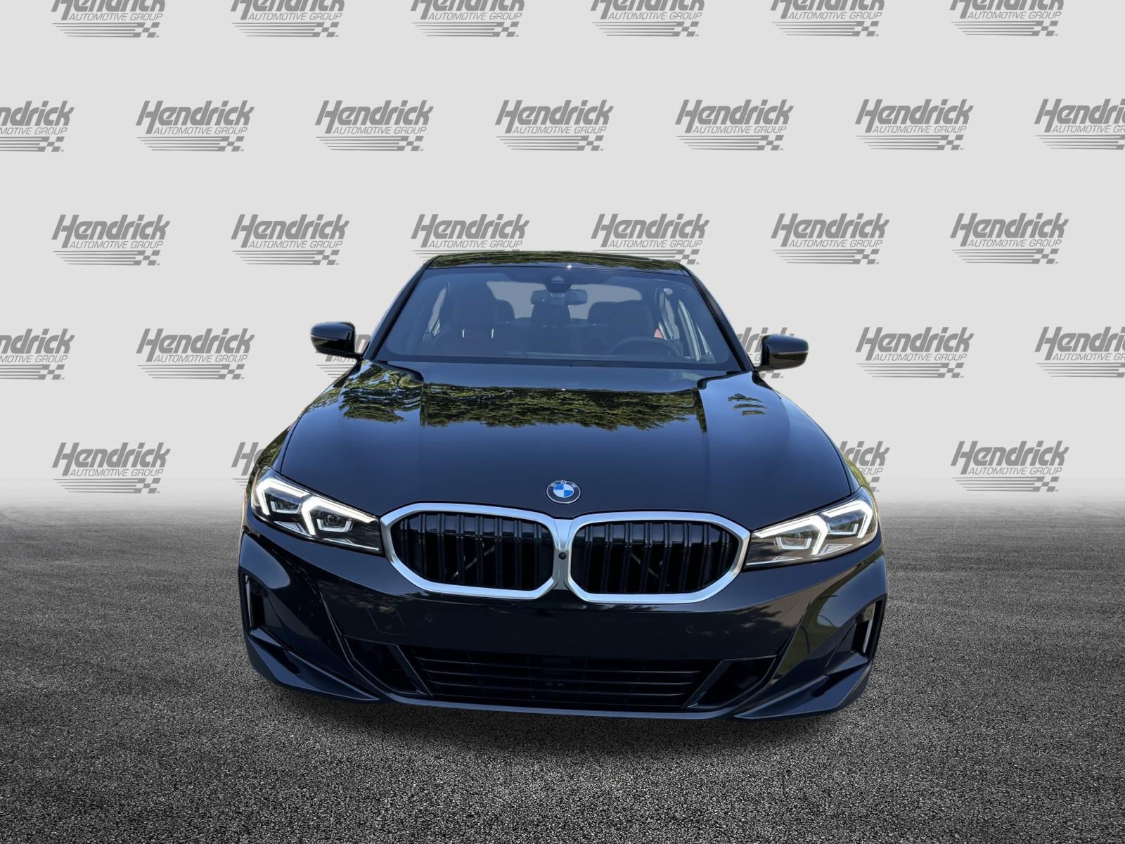 Certified 2025 BMW 330i Sedan RWD image 3
