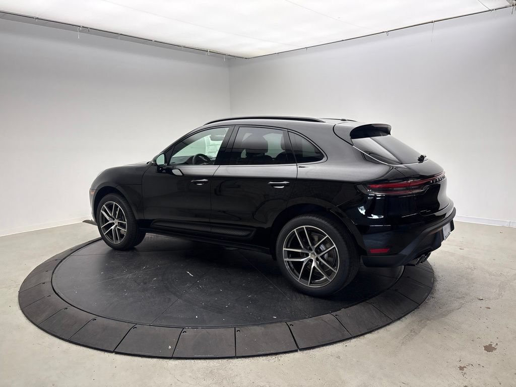 New 2026 Porsche Macan AWD/4WD image 3