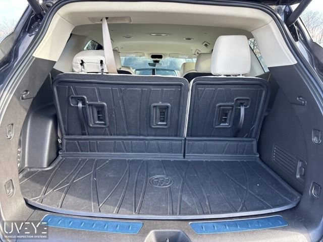 Used 2024 Buick Enclave Essence w/ Technology Package image 4