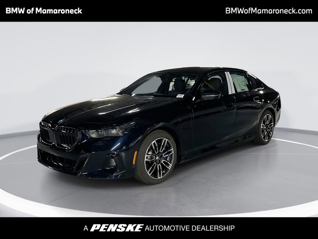 New 2026 BMW 550e xDrive image 1