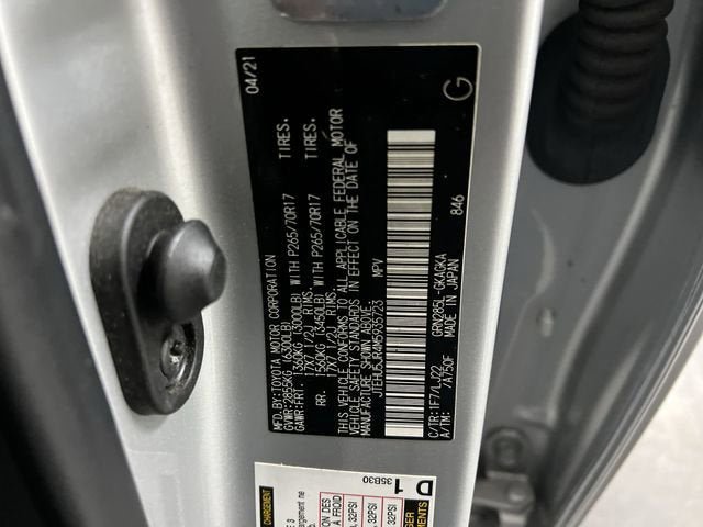 Used 2021 Toyota 4Runner Venture w/ Moonroof Package image 35