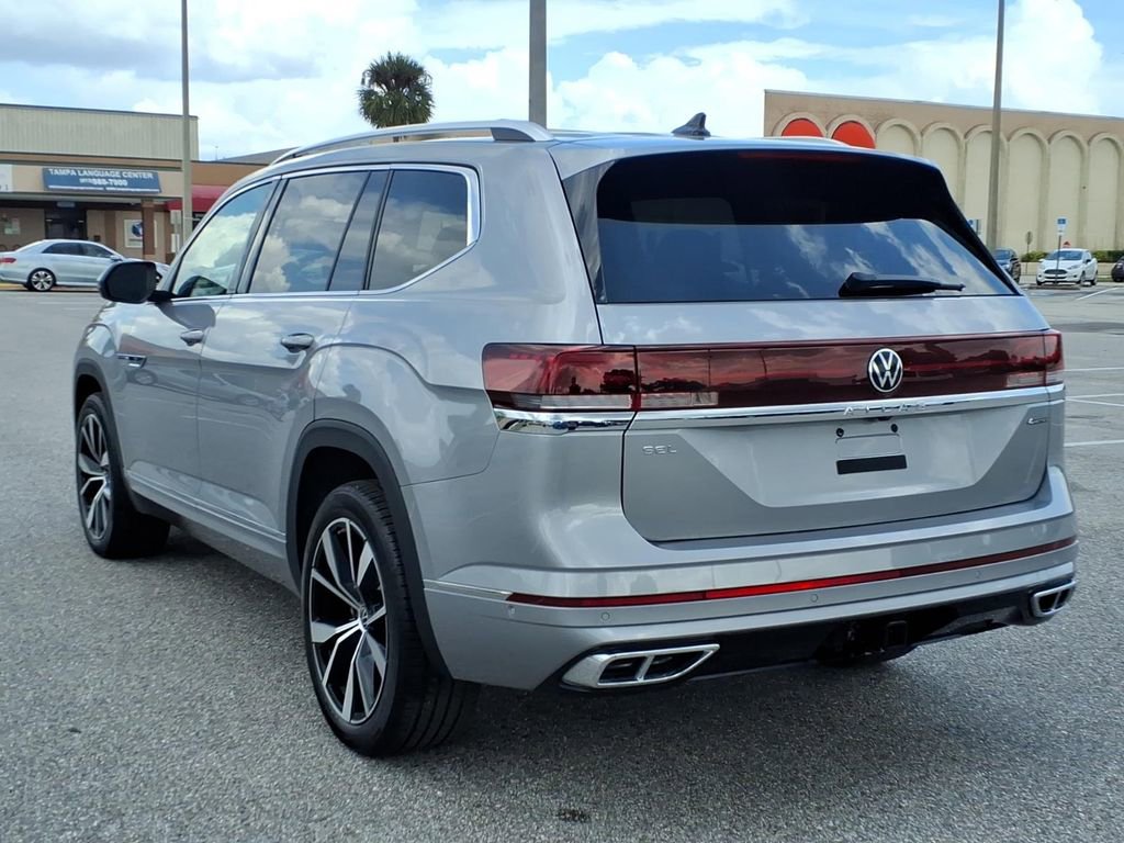 Used 2026 Volkswagen Atlas SEL Premium R-Line AWD/4WD image 5