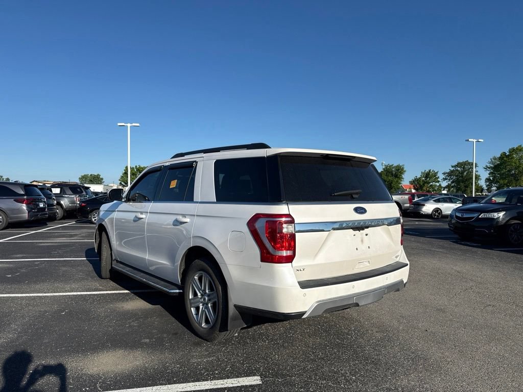 Used 2019 Ford Expedition XLT w/ Equipment Group 202A AWD/4WD image 8