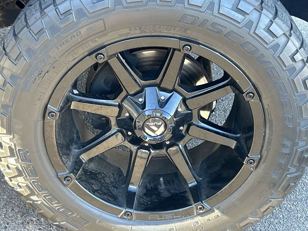 Used 2018 GMC Sierra 1500 SLE w/ SLE Value Package AWD/4WD image 8