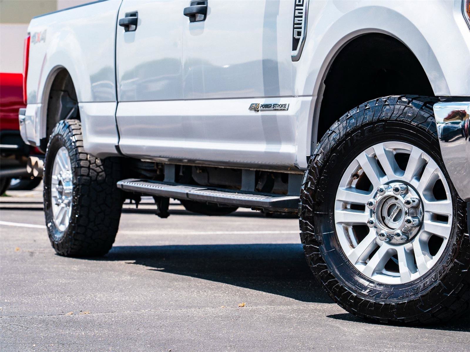 Used 2019 Ford F250 XLT AWD/4WD image 2