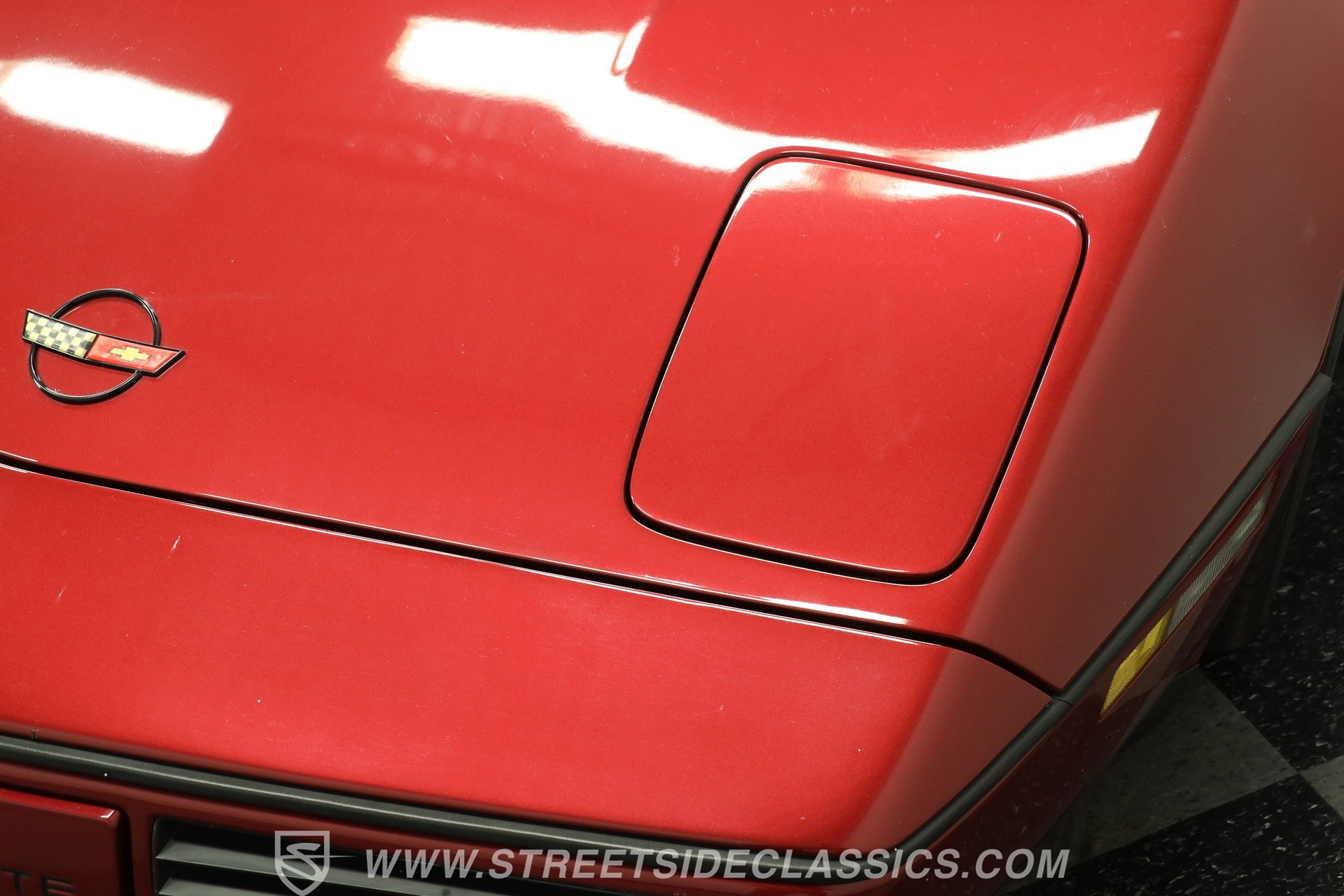 Used 1990 Chevrolet Corvette Coupe RWD image 20