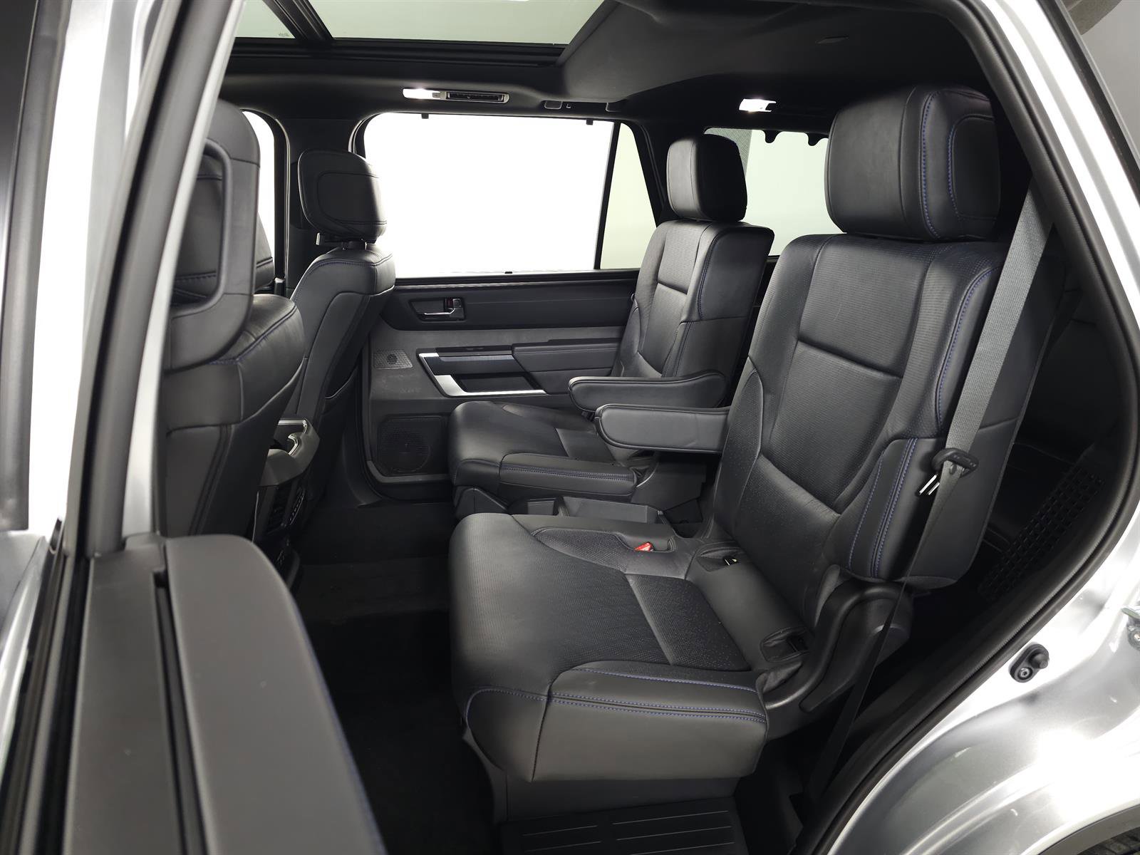 Used 2025 Toyota Sequoia Platinum image 38