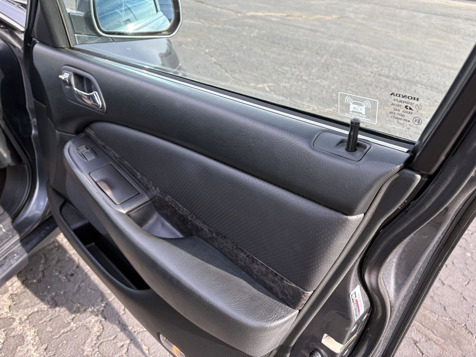 Used 2003 Acura TL Type-S image 11