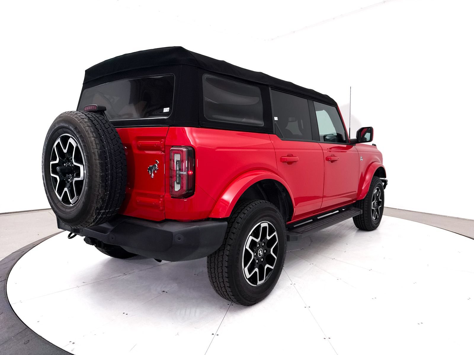 Used 2021 Ford Bronco Outer Banks AWD/4WD image 15