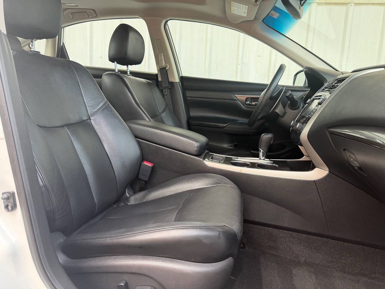 Used 2015 Nissan Altima 3.5 SL FWD image 16