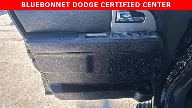 Used 2016 Ford Expedition XLT image 12