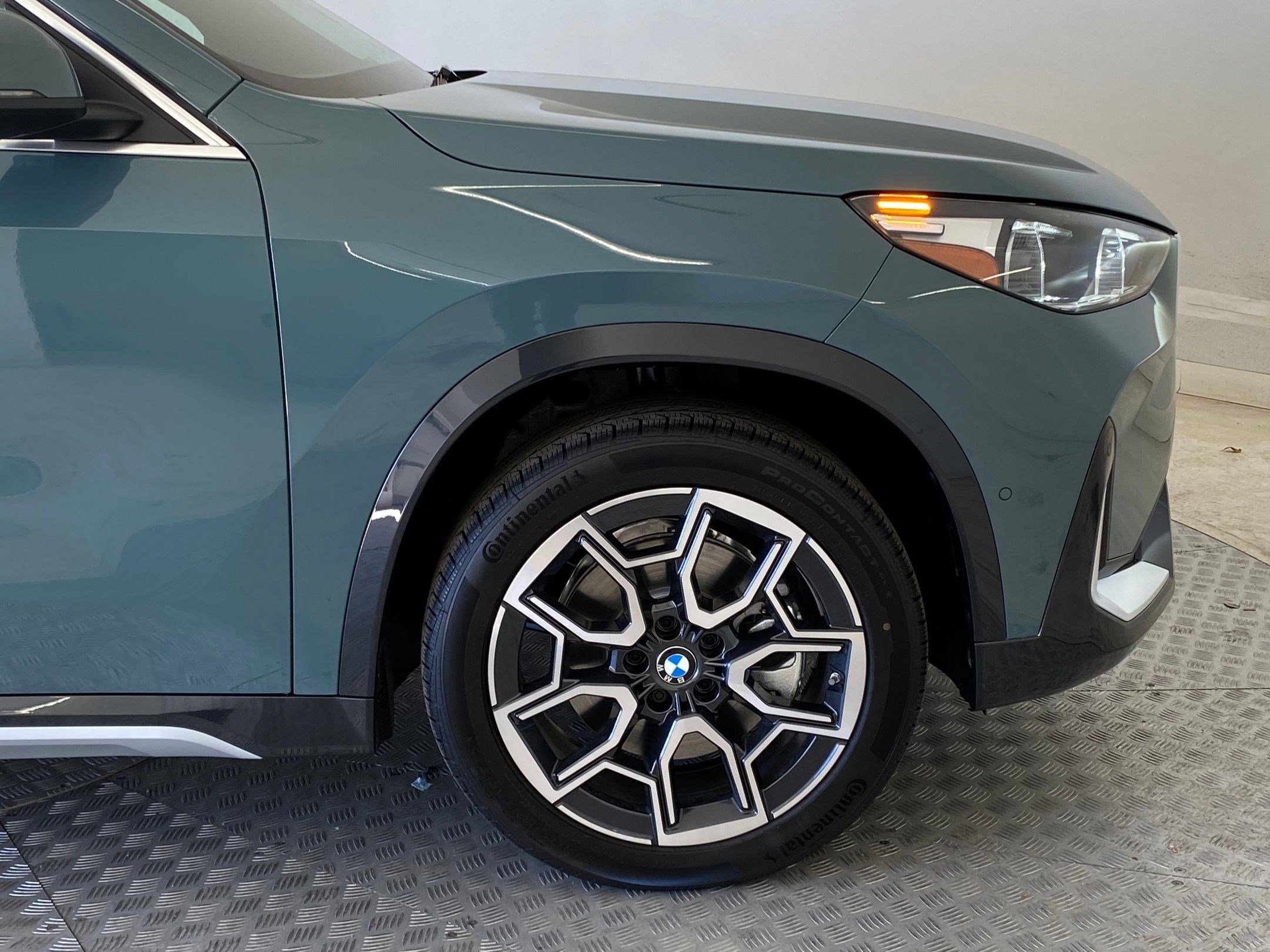 New 2026 BMW X1 xDrive28i w/ Convenience Package image 11