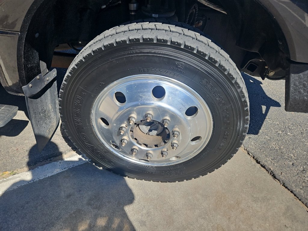 Used 2017 Ford F450 Platinum w/ Platinum Ultimate Package image 33