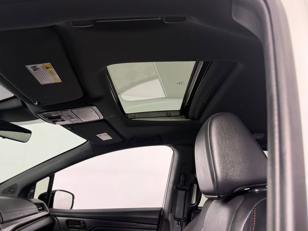 Used 2025 Honda Odyssey Sport-L image 23