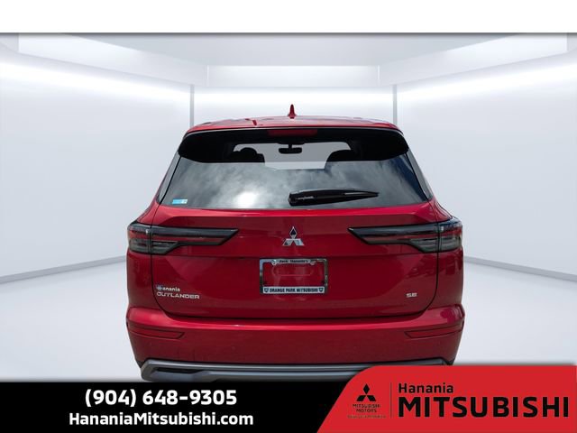 New 2025 Mitsubishi Outlander SE image 4