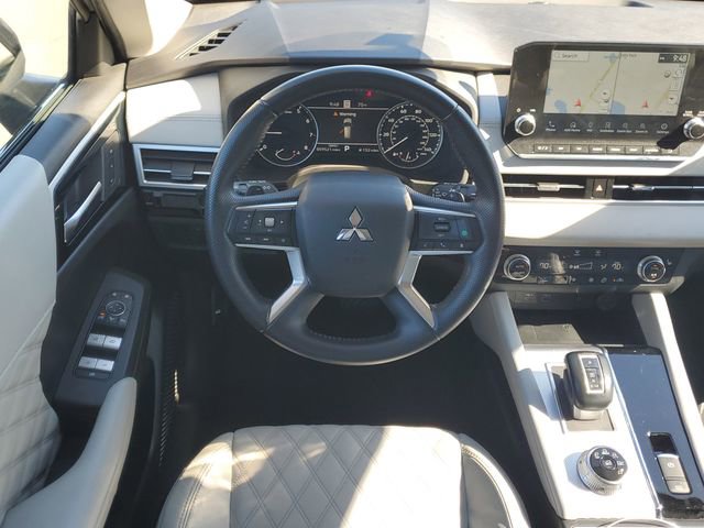 Used 2022 Mitsubishi Outlander SEL image 18