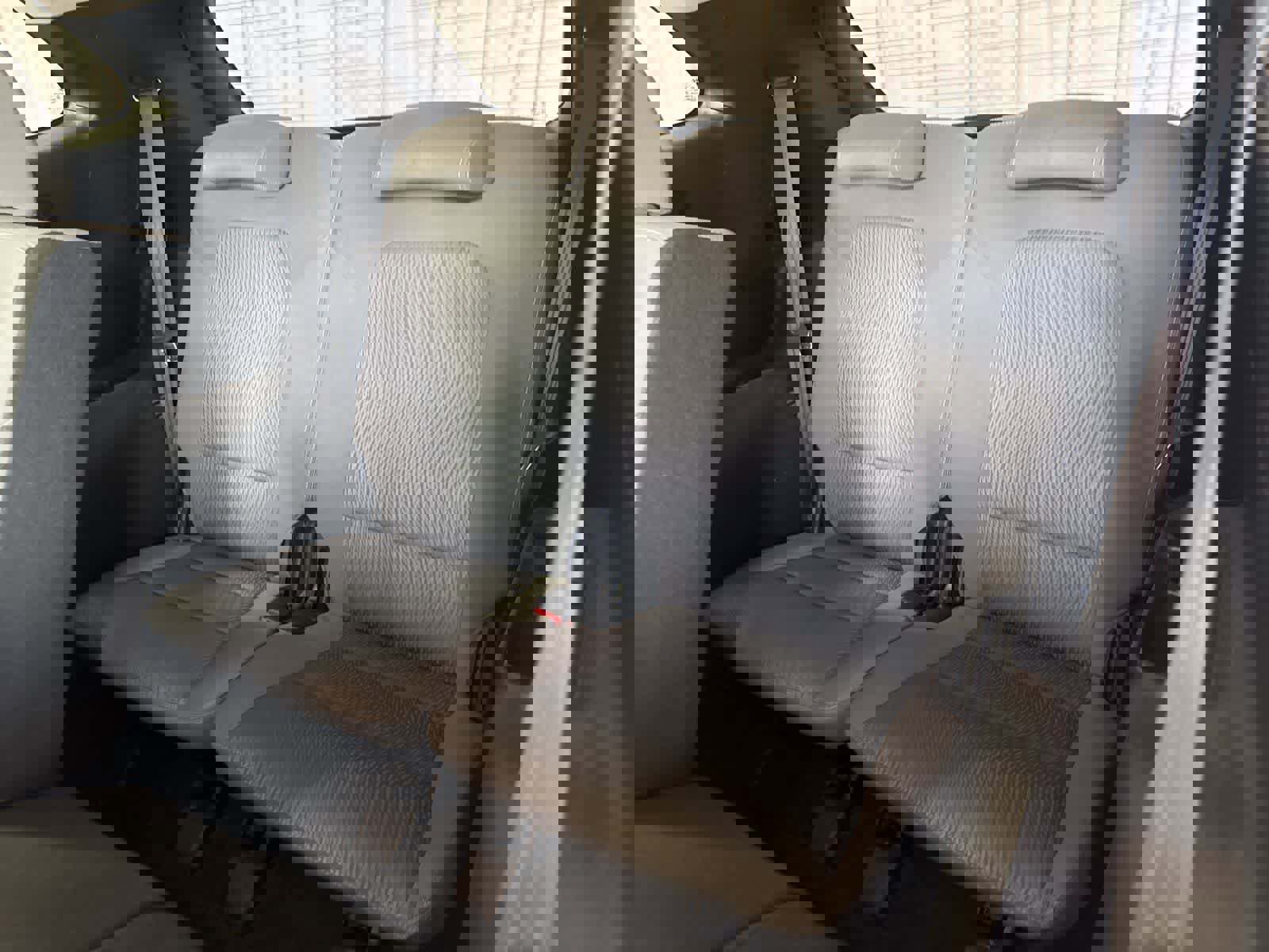 Used 2018 Hyundai Santa Fe SE image 18