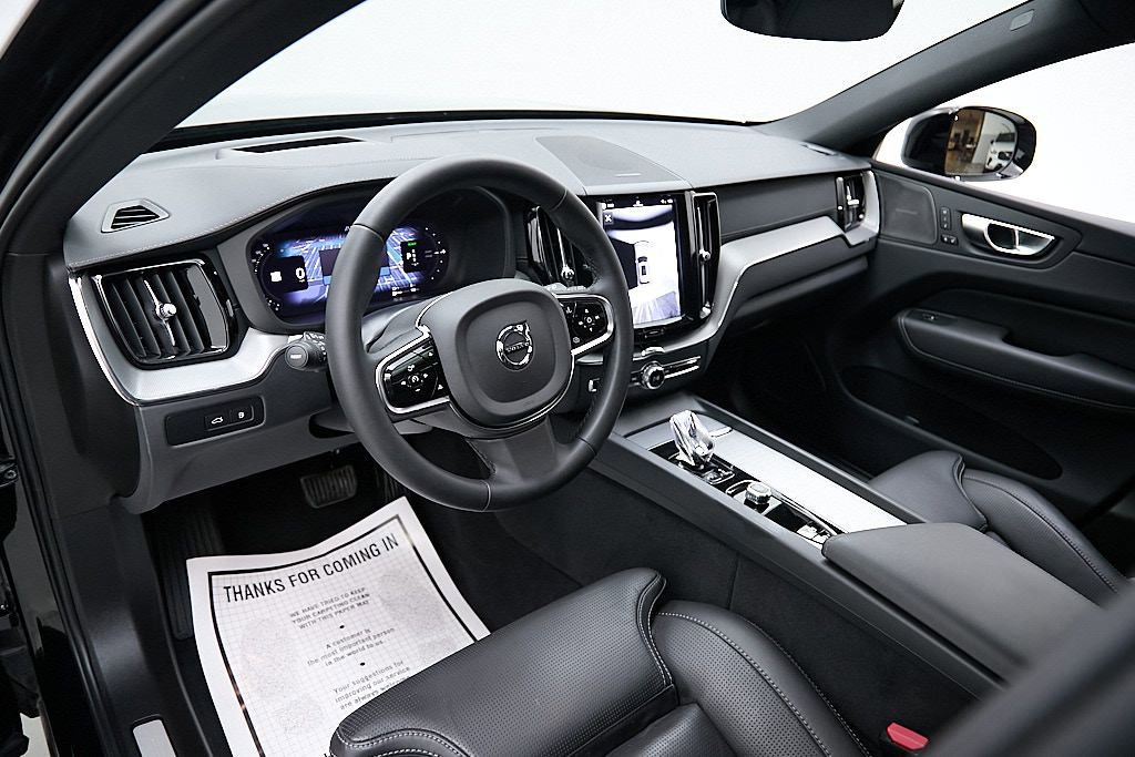 Certified 2024 Volvo XC60 T8 Ultimate image 13