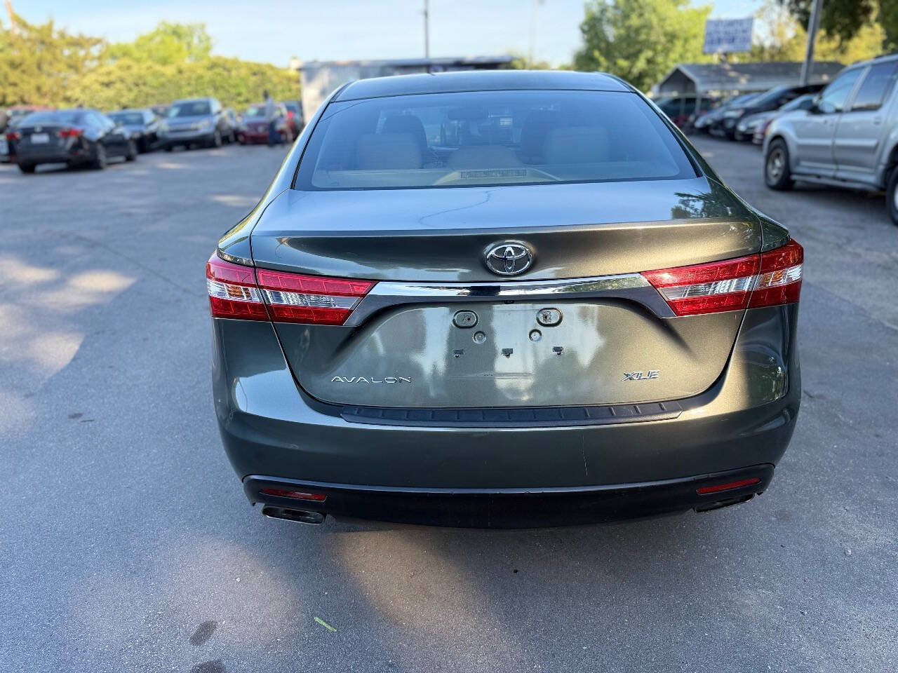 Used 2014 Toyota Avalon XLE Premium FWD image 6