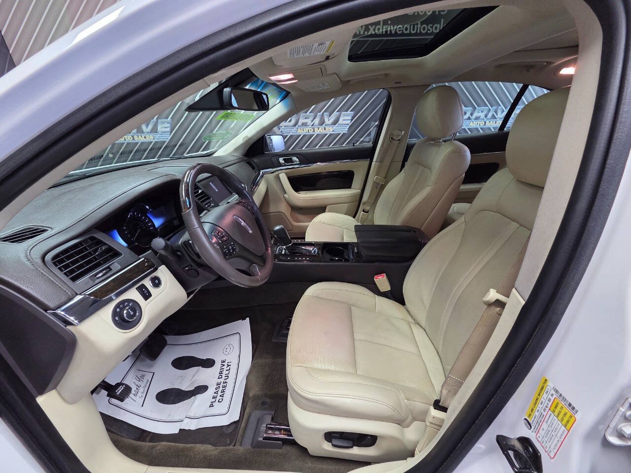 Used 2014 Lincoln MKS AWD w/ Equipment Group 201A image 19