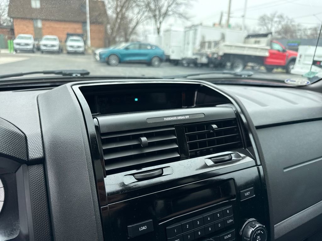 Used 2011 Ford Escape Limited w/ 302A Rapid Spec Order Code image 38