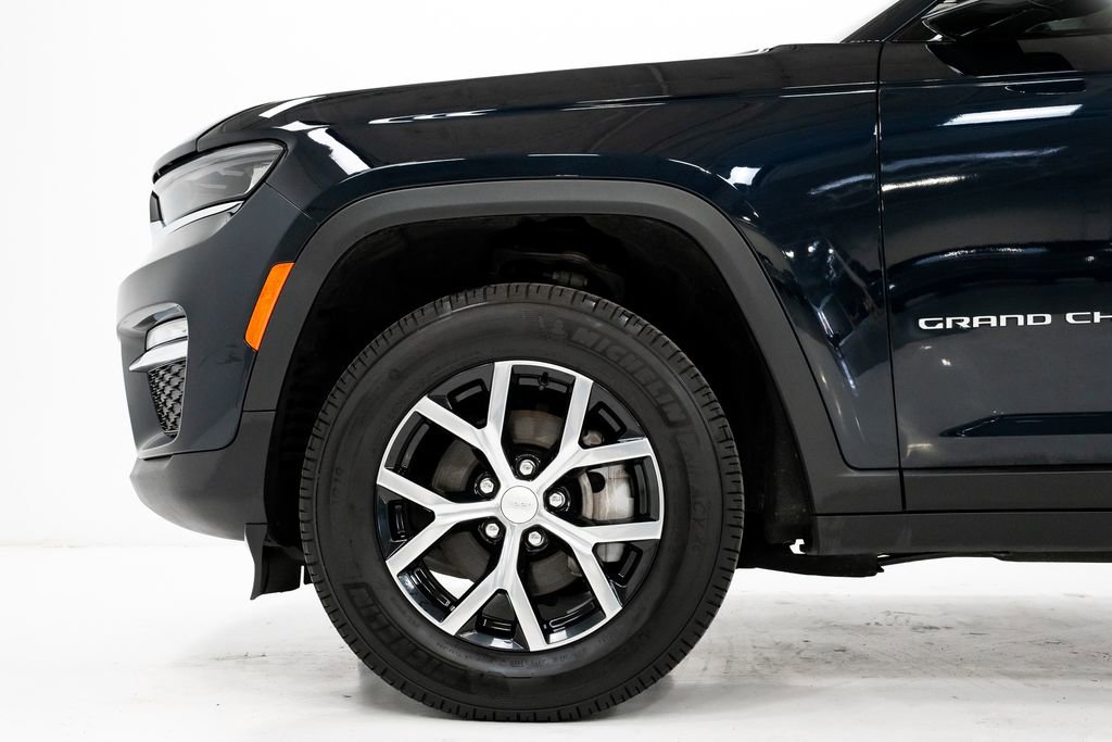 Used 2024 Jeep Grand Cherokee Limited w/ Trailer Tow Package image 29