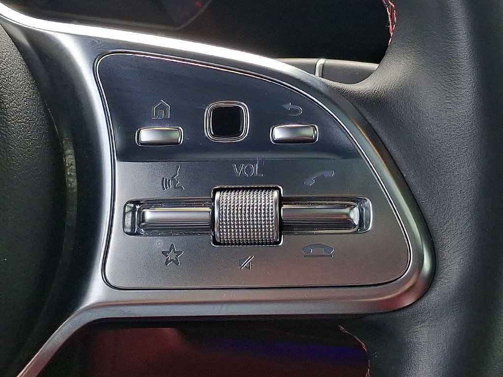 Used 2024 Mercedes-Benz G 550 image 18