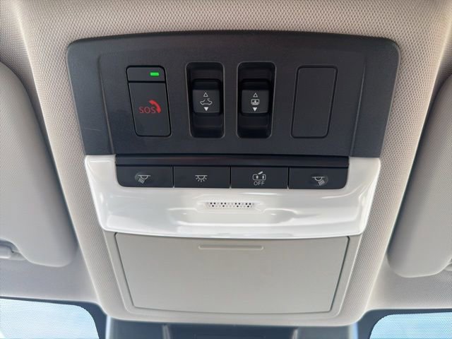 Used 2023 Nissan Rogue SV w/ SV Premium B Package FWD image 28