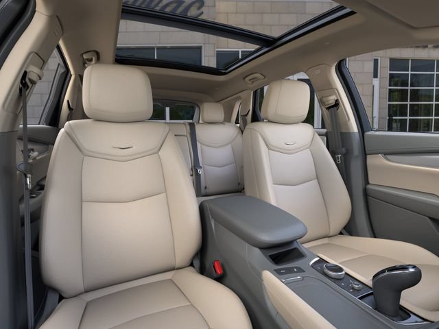 New 2026 Cadillac XT5 Premium Luxury w/ LPO, Floor Liner Package AWD/4WD image 16