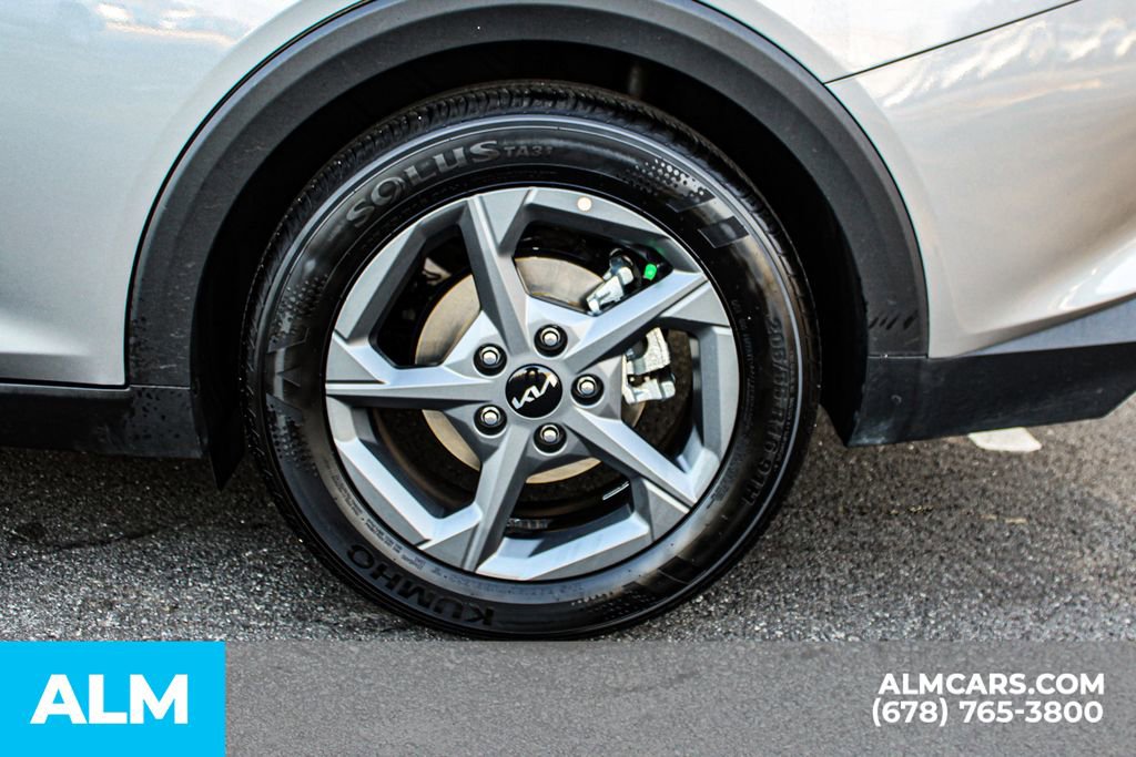 Used 2025 Kia K4 LXS image 16