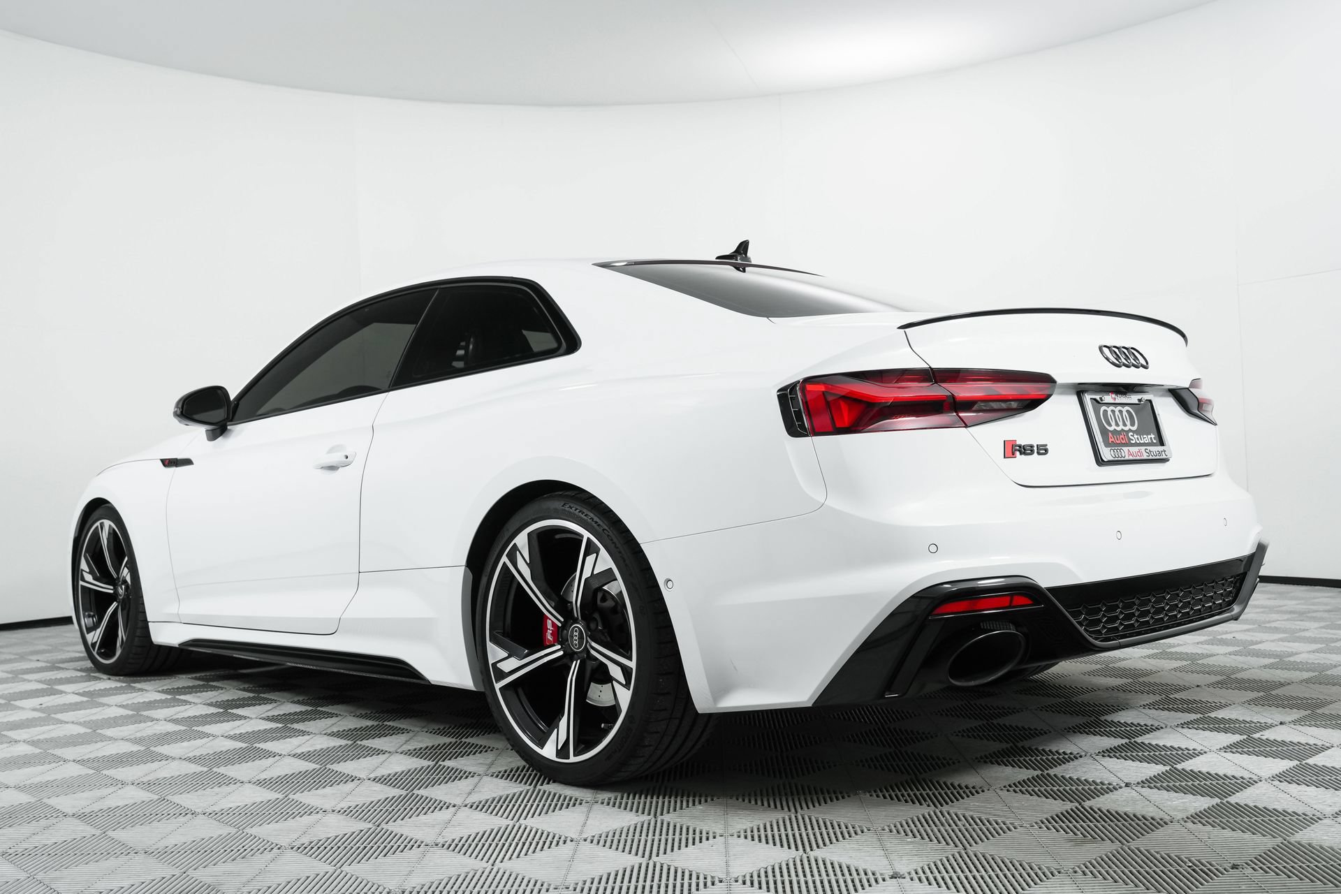 Certified 2023 Audi RS 5 AWD/4WD image 5