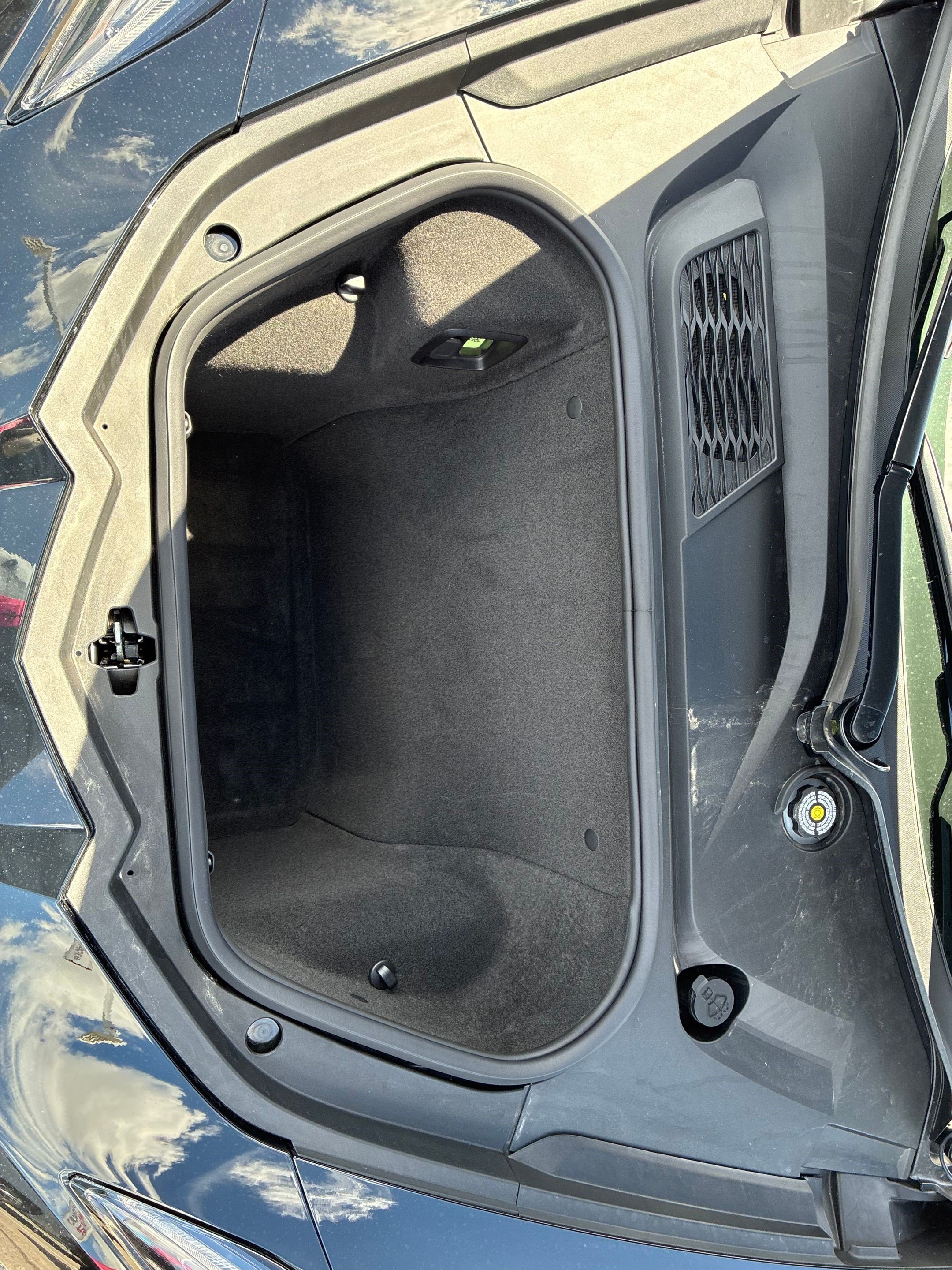 Used 2026 Chevrolet Corvette Stingray Coupe w/ Battery Protection Package RWD image 32