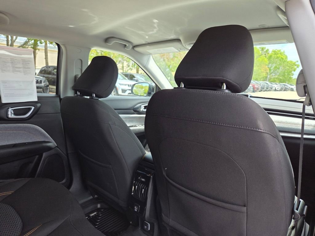 Certified 2022 Jeep Compass Sport image 12