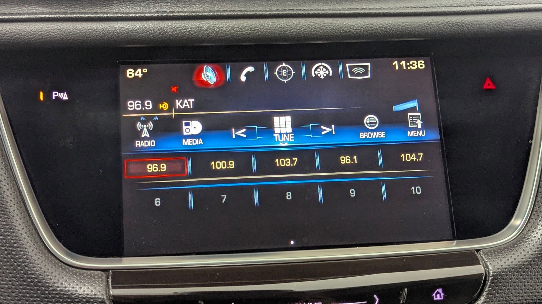 Used 2017 Cadillac XT5 Luxury w/ Driver Awareness Package image 27