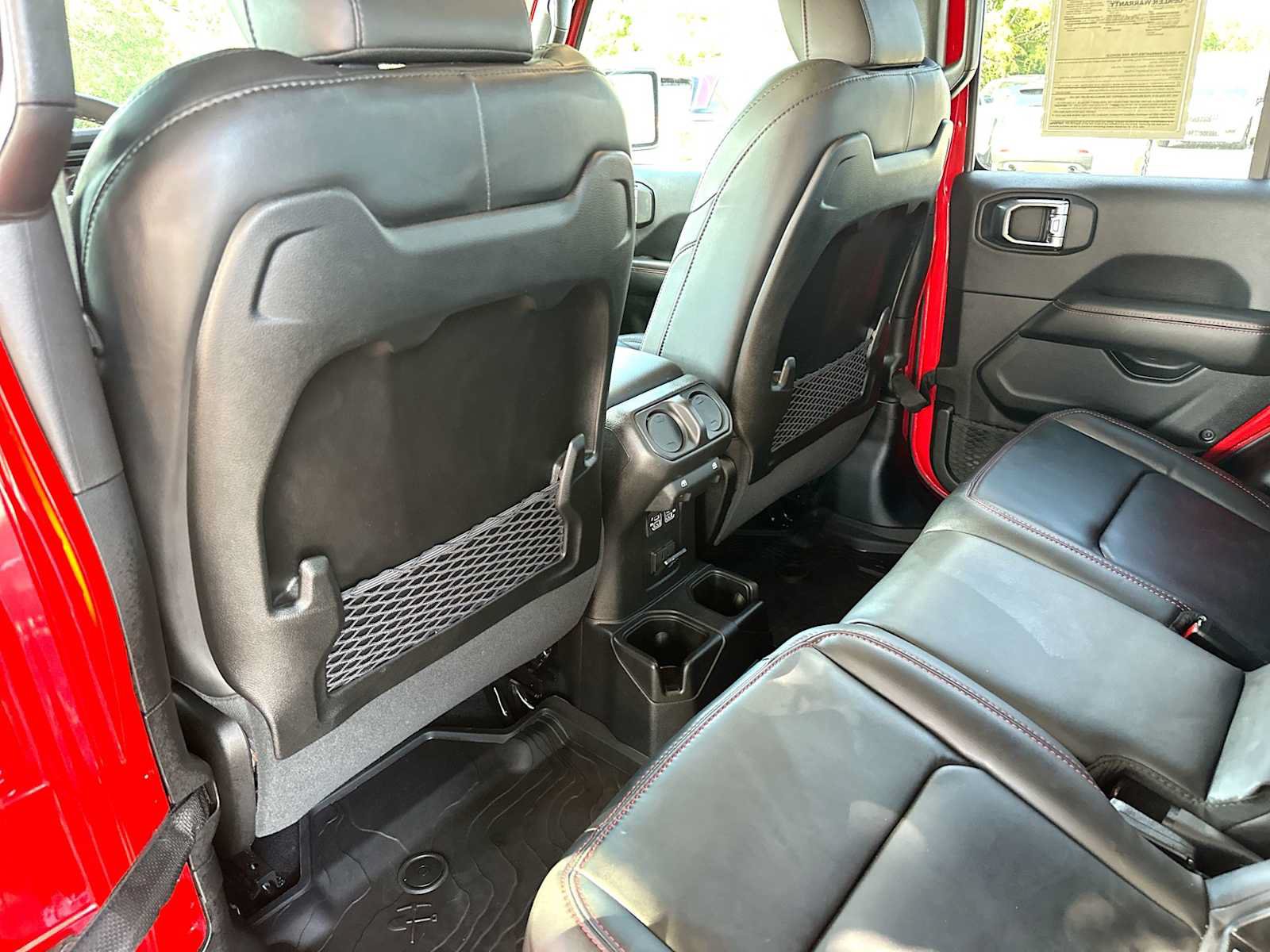 Used 2025 Jeep Gladiator Rubicon AWD/4WD image 24