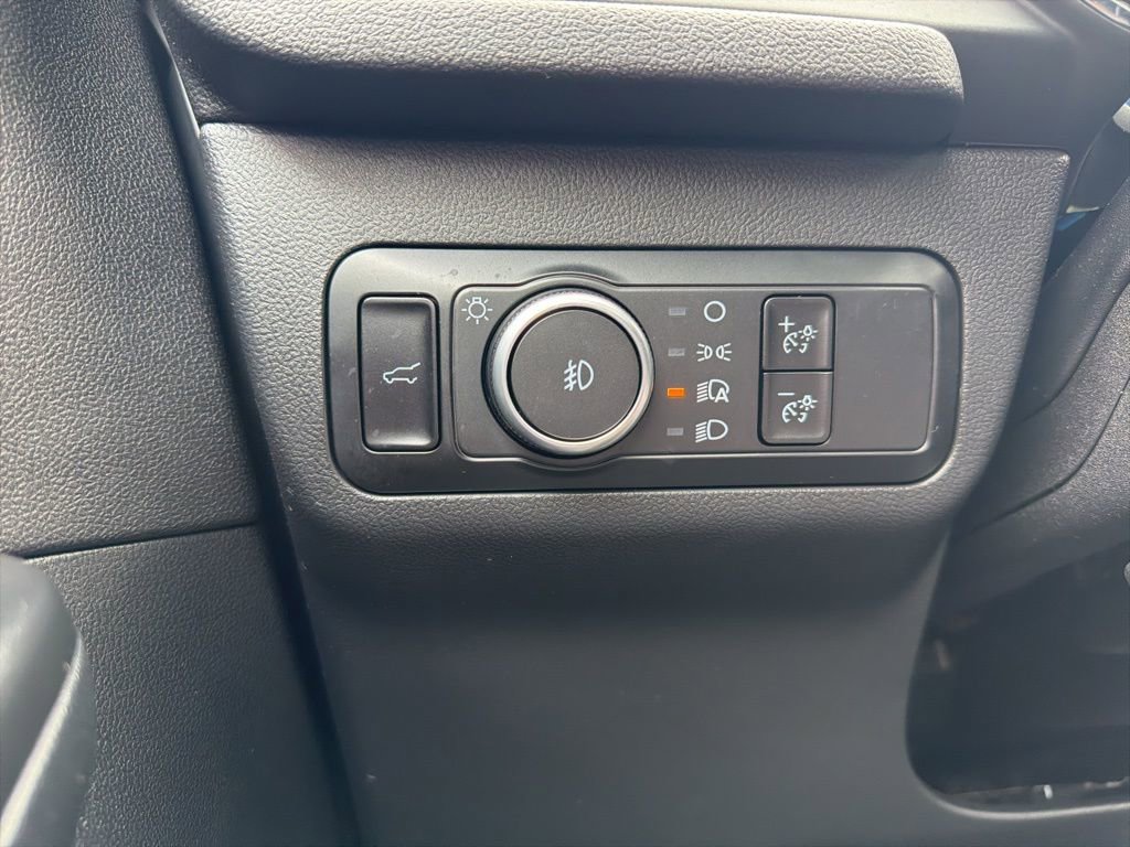 Used 2025 Ford Escape Platinum w/ Premium Technology Package image 31