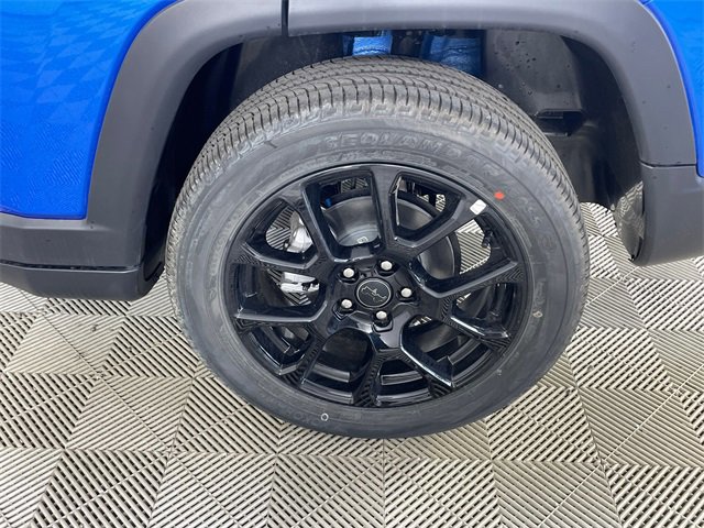 New 2025 Jeep Compass Latitude w/ Sun & Sound Group image 19