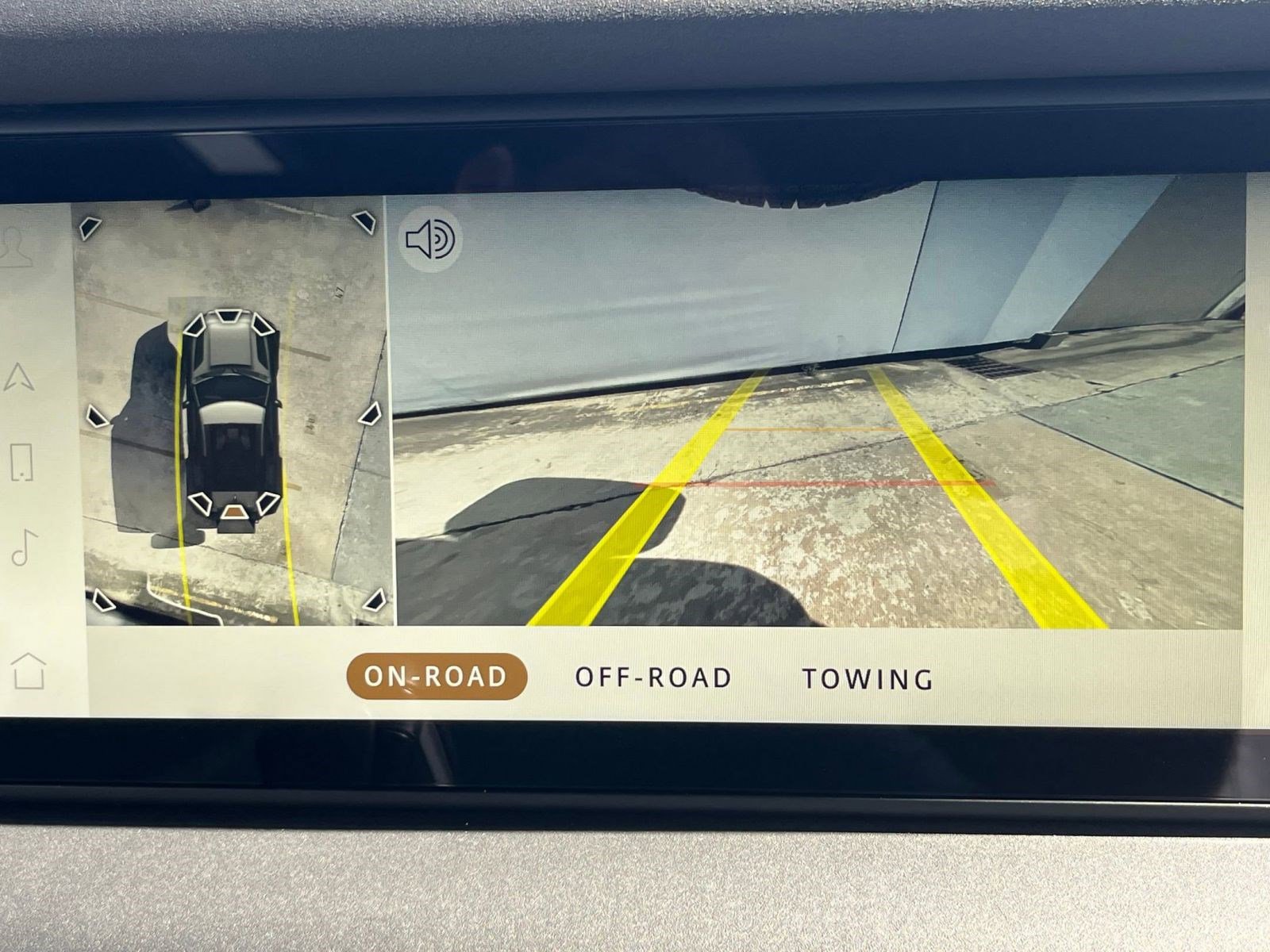 Certified 2024 Land Rover Defender 90 S image 31