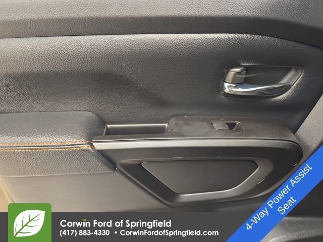 Used 2020 Nissan Titan PRO-4X w/ Pro-4x Convenience Package image 18