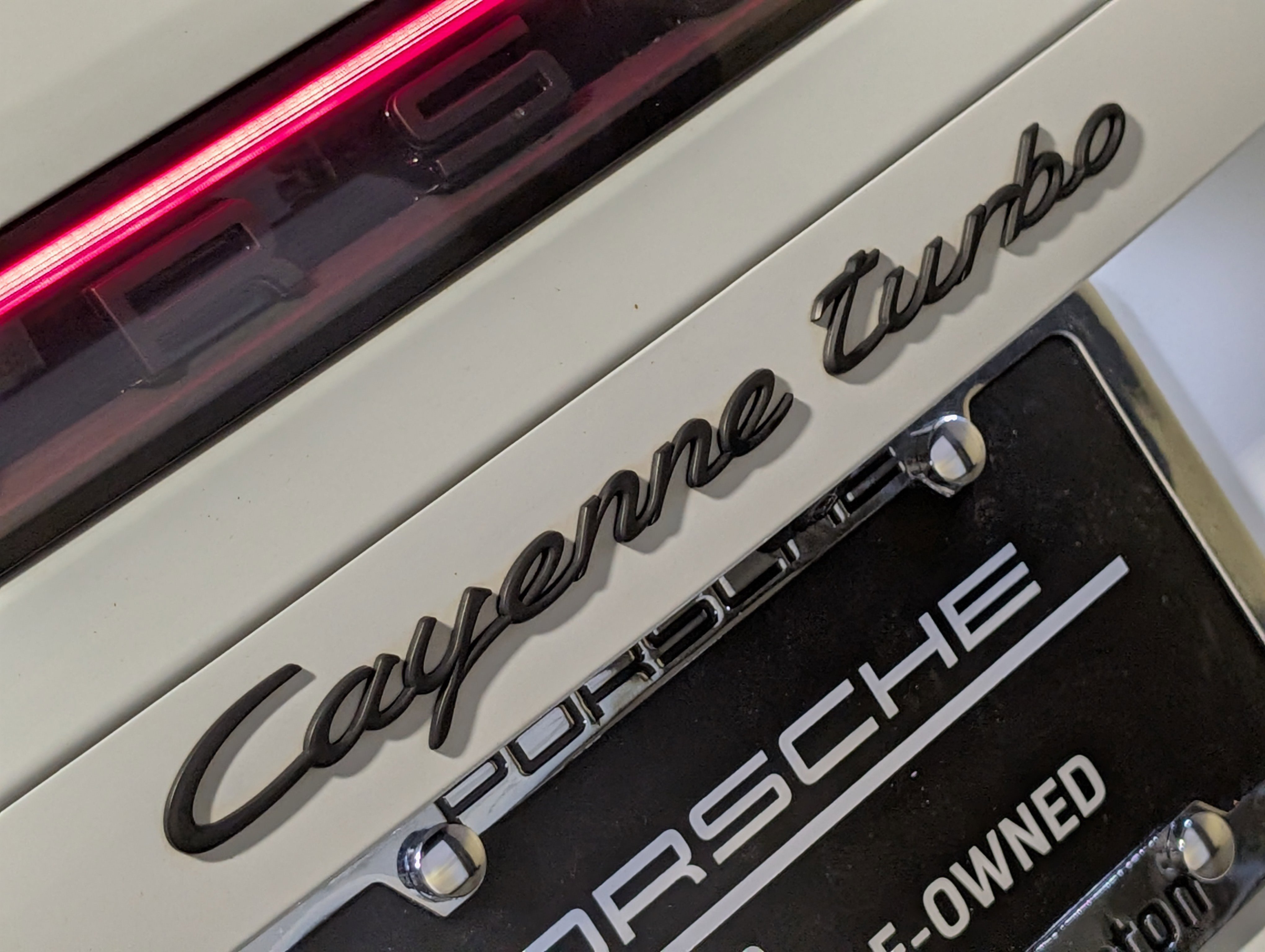 Certified 2022 Porsche Cayenne Turbo image 13
