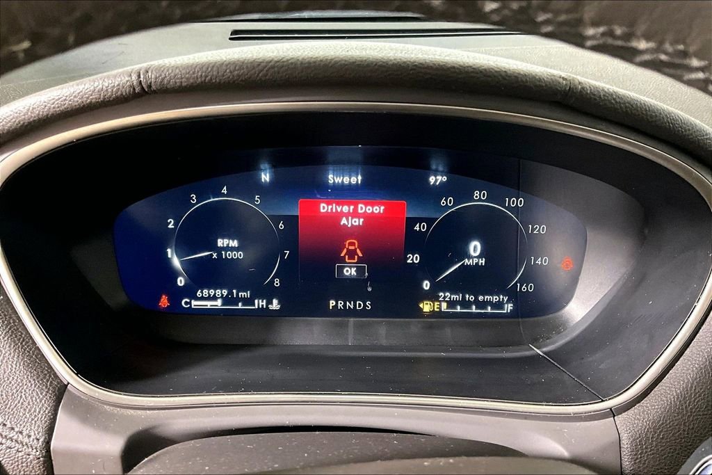 Used 2020 Lincoln Nautilus FWD image 16