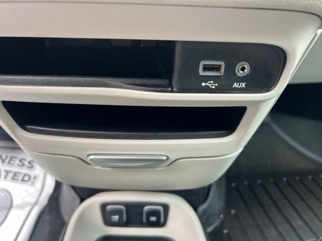 Used 2019 Chrysler Pacifica Limited FWD image 37