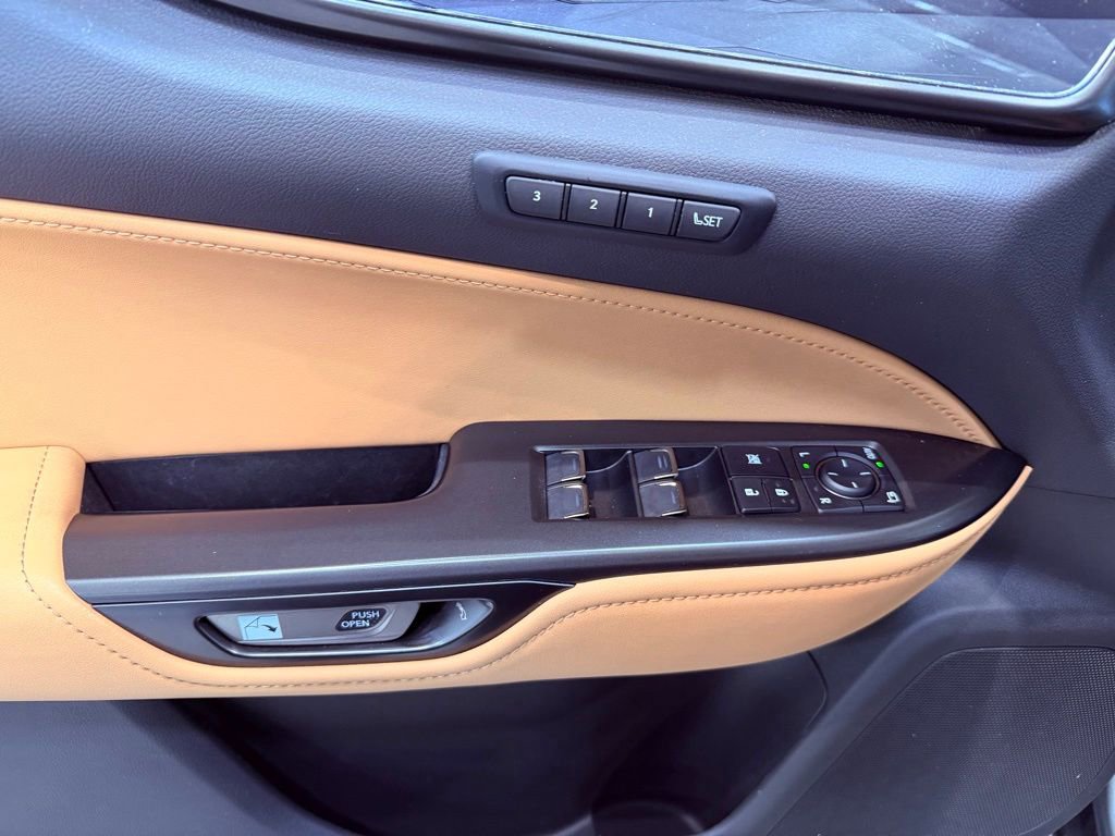 Certified 2024 Lexus NX 250 FWD w/ Premium Package image 19