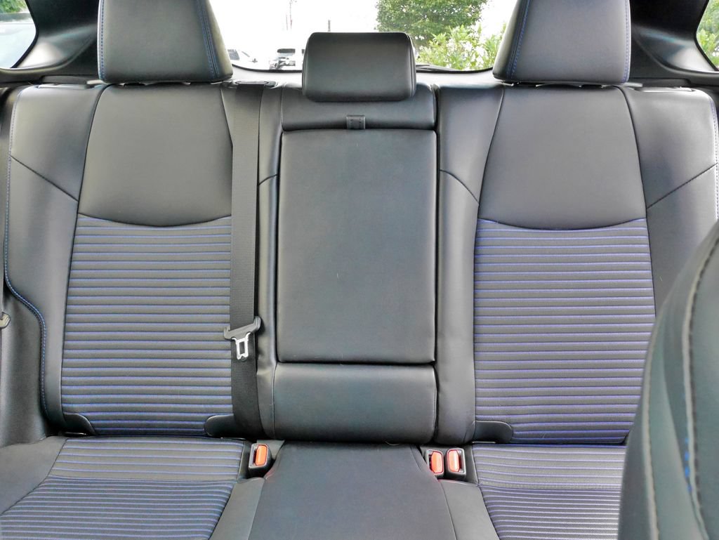 Used 2022 Toyota RAV4 XSE AWD/4WD image 32